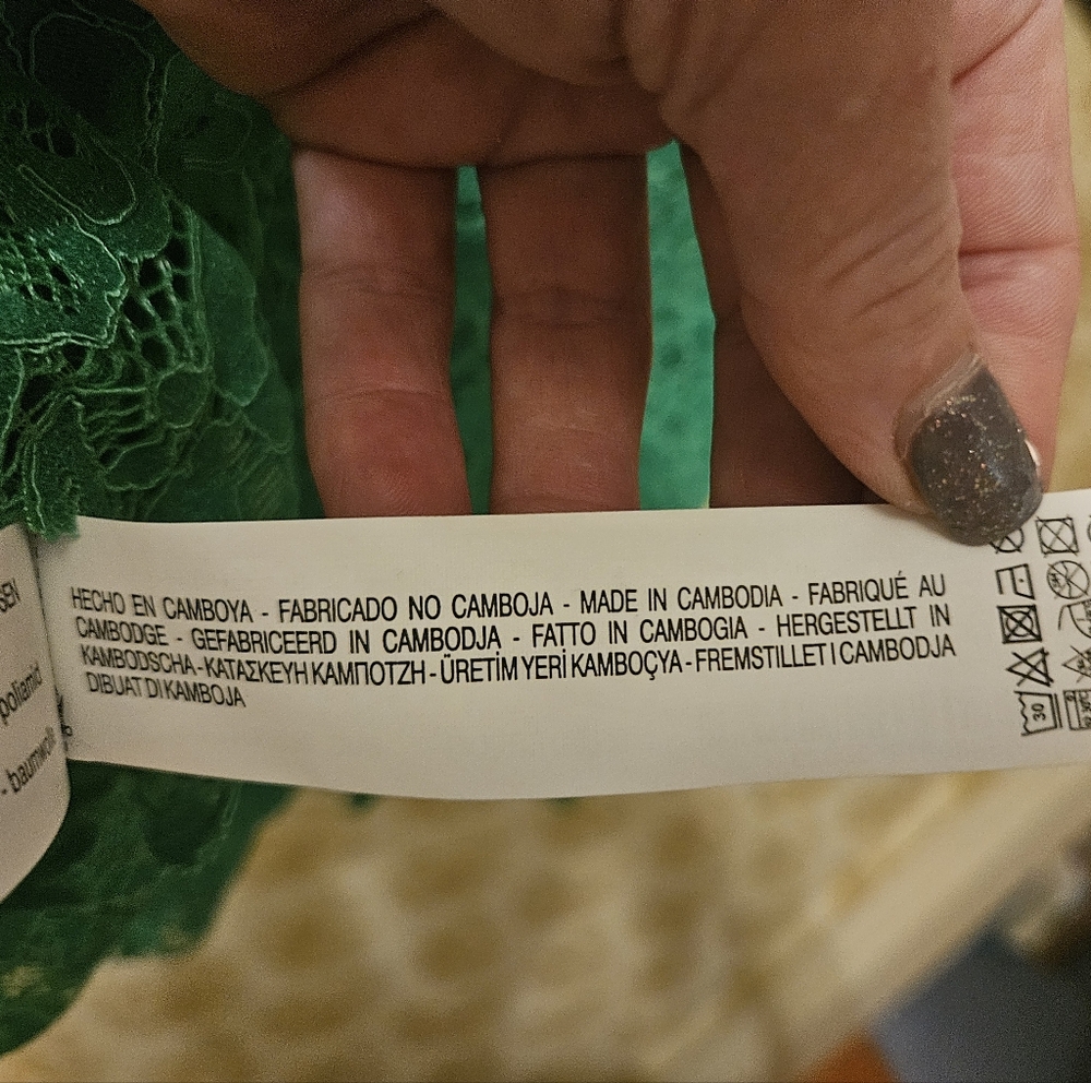 ZARA SMALL GREEN LINED LACE SHORTS - Picture 13 of 16